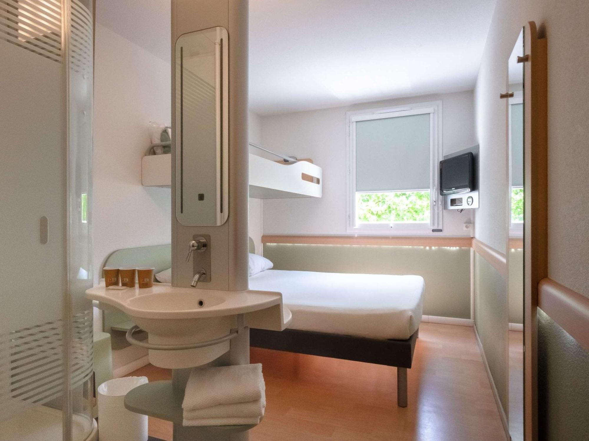 Ibis Budget Montauban Les Chaumes מראה חיצוני תמונה