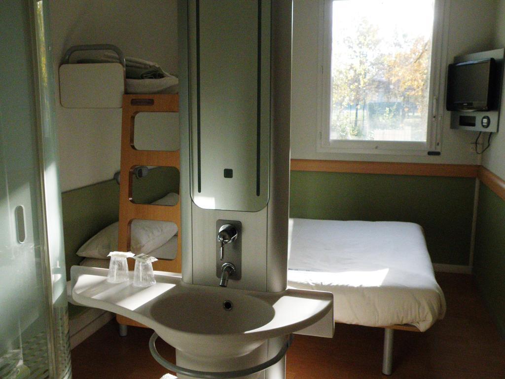 Ibis Budget Montauban Les Chaumes מראה חיצוני תמונה
