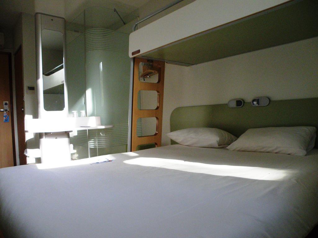 Ibis Budget Montauban Les Chaumes חדר תמונה